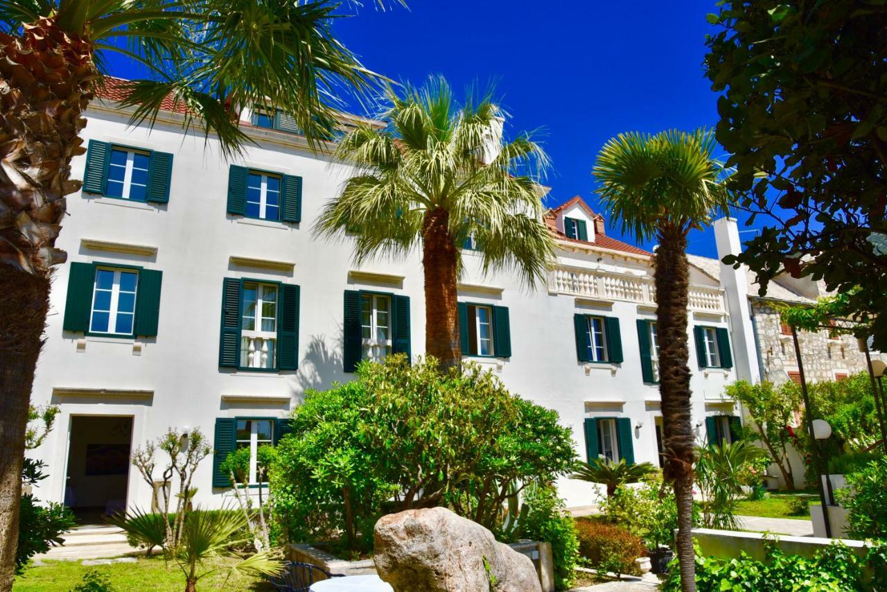 Villa Giardino Heritage Boutique Hotel Bol Exteriör bild