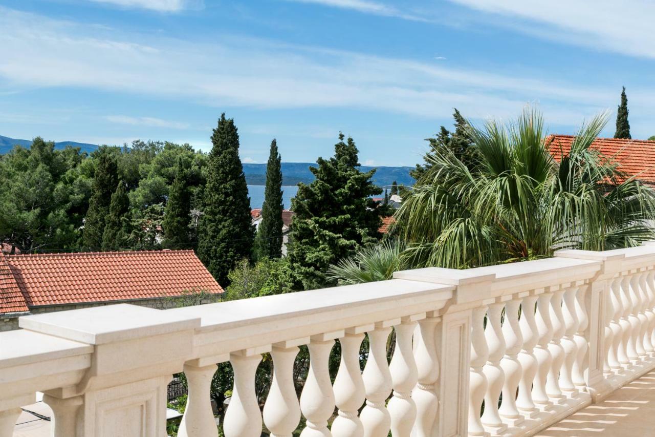 Villa Giardino Heritage Boutique Hotel Bol Exteriör bild